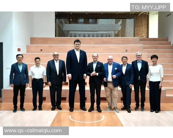 回顾中国篮球名人堂李震中辉煌岁月的珍贵老相册